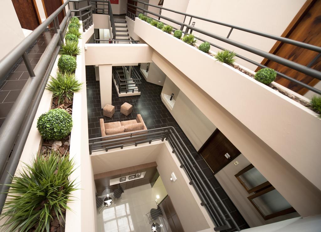 Hotel Sol By Mrhotelaria Curitiba Exterior foto